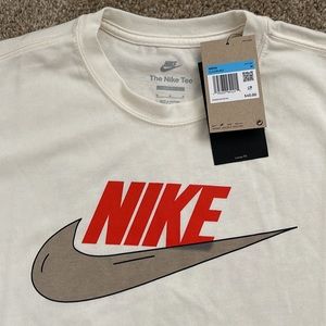 nike sportswear purpose moves tee